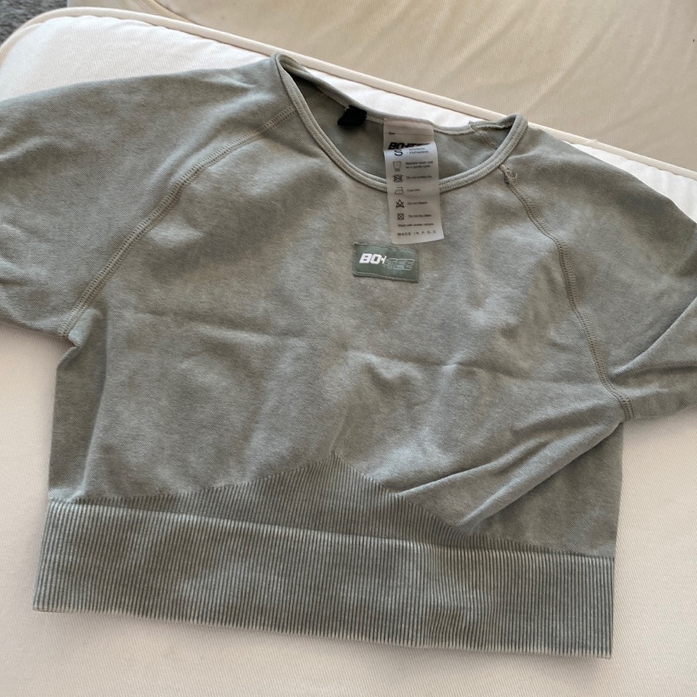 Bo and tee sage crop top